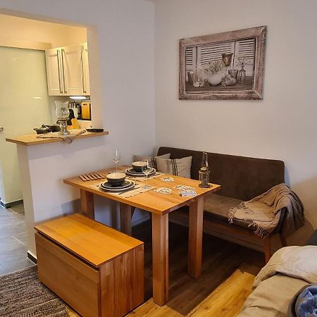 Rosenzauber Kraxler Paerchen Apartment ไวเซินชตัดท์ ภายนอก รูปภาพ
